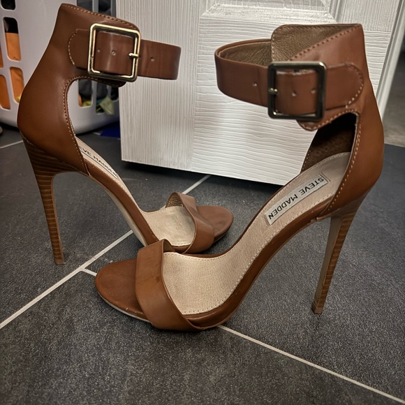 Steve Madden Marlene Heel - Picture 3 of 3